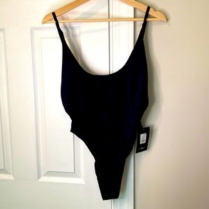 SOLD OUT ONLINE Fashion Nova ✨ High Cut One Piece Swimsuit